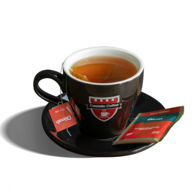 الشاي الساخن